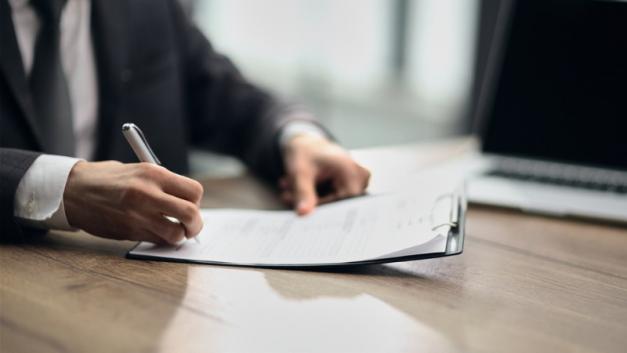 litige commercial contrat 