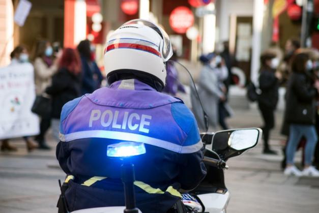 policier 